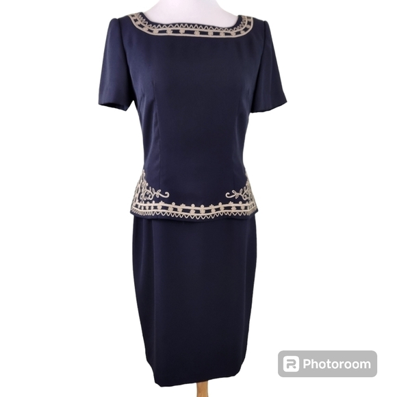 Maggy London Navy Blue Embroidered Sheath Dress, sz 6 - Picture 1 of 6